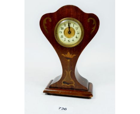 An Edwardian small mahogany marquetry mantel clock, 18cm tall 