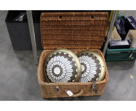 Hamper basket with 2 Tiffany style ceiling light fittings