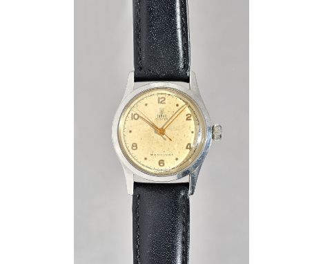 A Tudor Oyster steel circular cased gentleman's wristwatch, the signed silvered dial with gilt Arabic and dot numerals, gilt 