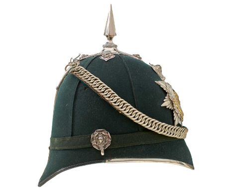 the green cloth body with white metal mounts, crowned rayed star helmet plate with central garter HONI SOIT QUI MAL Y PENSE, 