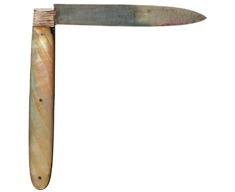8.5cm hallmarked blade, no date, mother-o-pearl grip scales with chevron engraved decoration, white metal escutcheon engraved