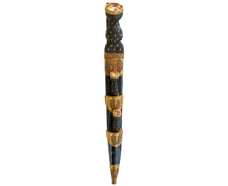 27.5cm fullered blade with faceted back edge and good polish, etched with the owner's crest, a figure of a tribesman in a loi