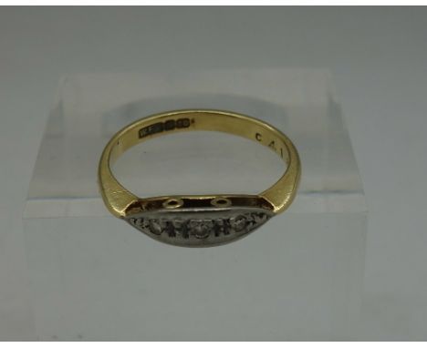An 18ct gold and diamond ring, weight 2.5g, size K