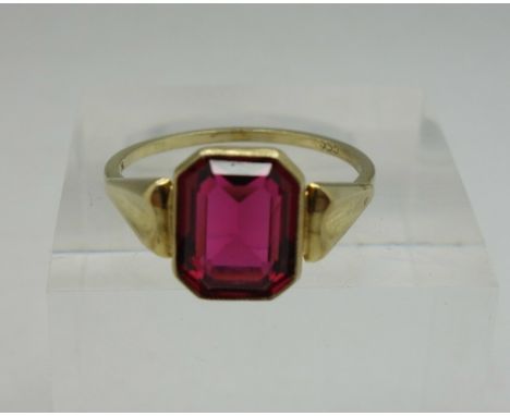 A 14ct gold and ruby ring, weight 2.0g, size N