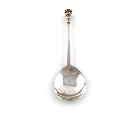 A Charles II silver Seal-top spoon,by Stephen Venables, London 1660,fig-shaped bowl, faceted stem, gilded finial prick-dot in