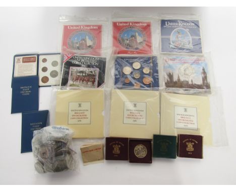 Large group of coins and uncirculated coin sets consisting of 3 x 1986 Brilliant Uncirculated coin sets, 2 x 1982, 1983, 1984