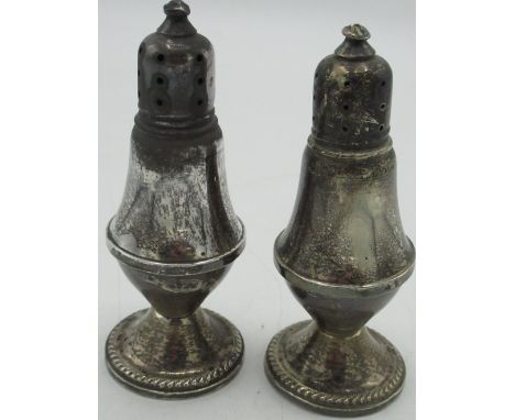 Matched pair of Geo.V hallmarked sterling silver napkin rings with engine turned decoration initialled E &amp; R probably by 