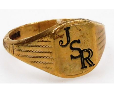 A gentleman's 9ct gold signet ring, J.S.R initials engraved, size Y, 7.1g.