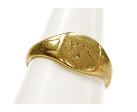 A lady's 9ct gold signet ring, monogram engraved, size O, 1.9g.