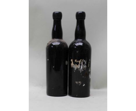 Unknown Vintage Port 1970's, 2 bottles 