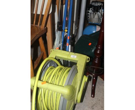 A QUANTITY OF ASSORTED TOOLS, TO INCLUDE HOSE AND REEL, WATERING CAN ETC