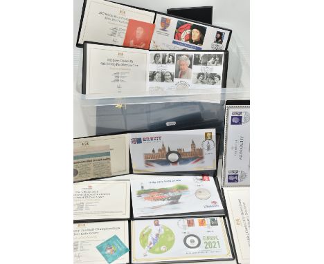A PLASTIC STORAGE TUB CONTAINING HARRINGTON &amp; BYRNE  COIN/STAMP COVERS, to include Silver Proof and .999 Silver coins, Tr