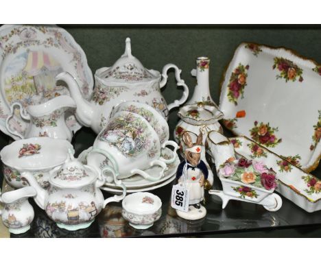 A GROUP OF ROYAL DOULTON AND ROYAL ALBERT GIFT AND TEA WARES, comprising eleven pieces of Royal Doulton Brambly Hedge tea war
