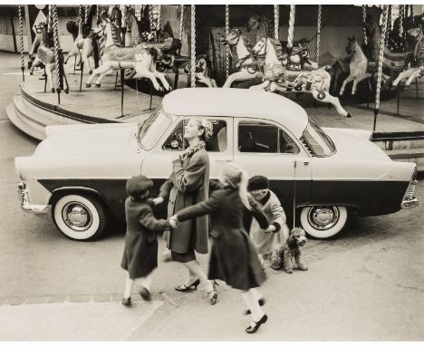 δ Norman Parkinson (1913-1990)Family Outings, A Collection of Five PrintsFive vintage gelatin silver prints, 1955-1957, four 