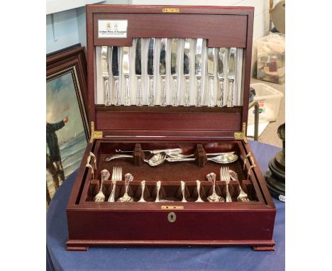Arthur Price plated canteen of cutlery (108 pieces)Condition report: Consisting of: 6 dinner knives, 10 side knives, a three-