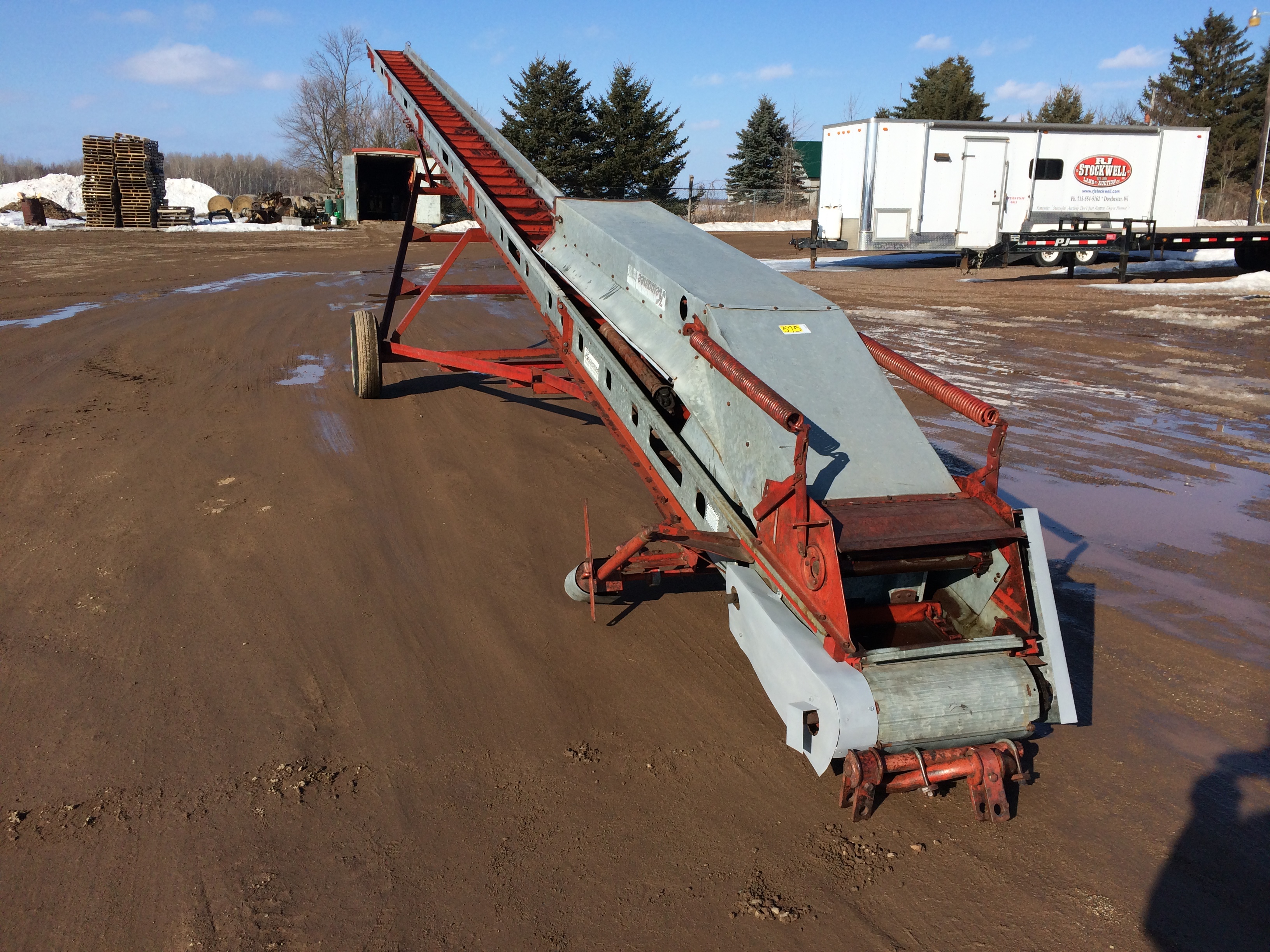 Lot 575 Kewanee Model 500 Hay & Grain 50 ft. Elevator, pto drive & lift, fold down drag hopper,