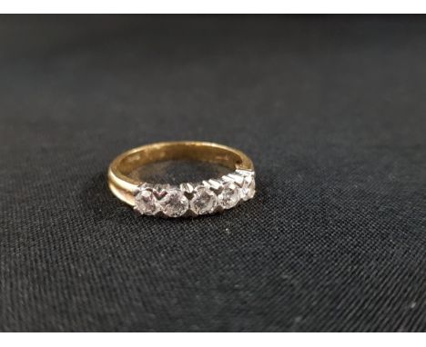 18 CARAT YELLOW GOLD 5 STONE DIAMOND RING WITH 0.75 CARAT OF DIAMONDS 