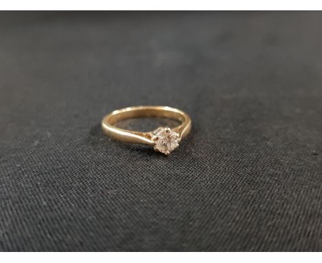 9 CARAT GOLD DIAMOND SOLITAIRE RING WITH 0.25 CARAT OF DIAMOND 