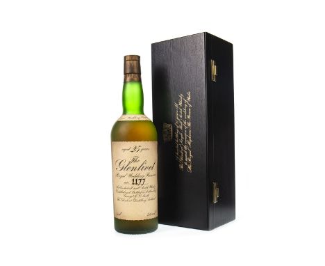 GLENLIVET ROYAL WEDDING RESERVE AGED 25 YEARS Single Malt Scotch Whisky Bottle no. 1177, bottled to celebrate the wedding of 