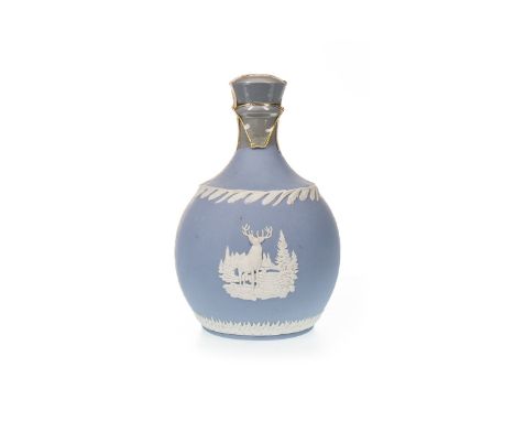 GLENFIDDICH 21 YEARS OLD WEDGEWOOD DECANTER Single Malt Scotch Whisky 750ml, 43% volume, lacking box and certificate.Conditio