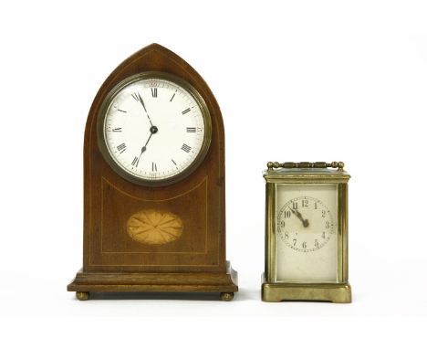 An Edwardian lancet mantel clock, and brass carriage clock