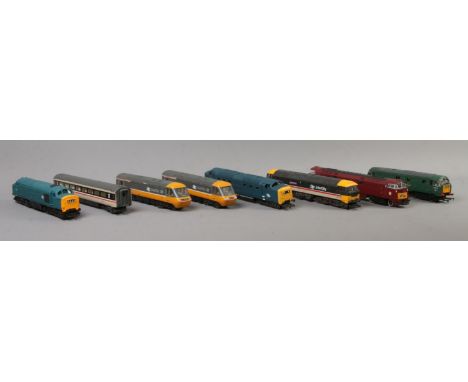 A collection of Hornby and Lima modern locomotives and carriages to include Inter City North Star, Western Courier, 43125 and