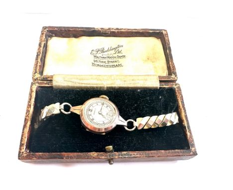 Vintage gold cased ladies swiss wrist watch 16 jewel, non working 