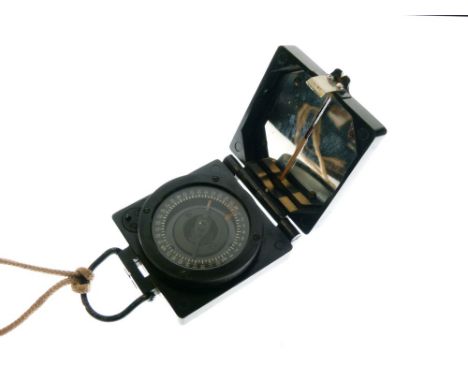 Military issue MK1 magnetic marching compass, T.G. Co Ltd B45423  