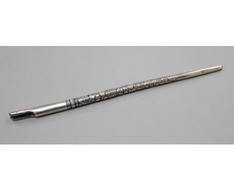 A Chinese silver pen length 17cm