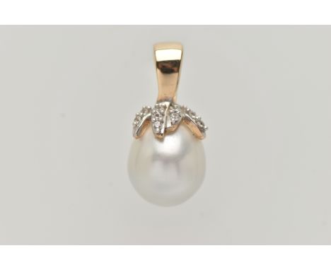 A 9CT WHITE GOLD CULTURED PEARL PENDANT, the cultured pearl drop to the organic design top attachment set with circular colou