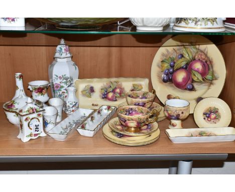 A GROUP OF AYNSLEY 'ORCHARD GOLD' TEAWARE, comprising two tea cups (marked as second quality), two saucers, four tea plates, 