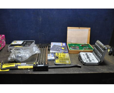 A TRAY CONTAINING NEW AND UNUSED TOOLS by Workzone, Powercraft, Faithful etc including a breaker bar, router bit set, a rotar