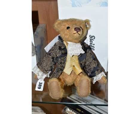 A BOXED LIMITED EDITION STEIFF SIR EDWARD TEDDY BEAR, with old gold mohair and cotton 'fur', gold coloured ear button and whi