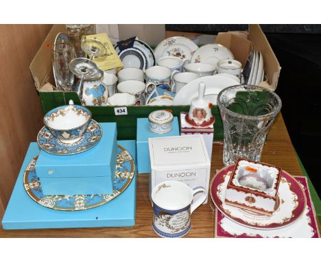 THREE BOXES AND LOOSE ROYAL COMMEMORATIVE ORNAMENTS AND GIFT WARES, to include boxed Peter Jones ceramic bells, boxed Royal B