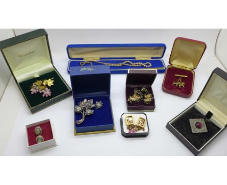 Vintage earrings, brooches and pearls with 9ct gold clasp 