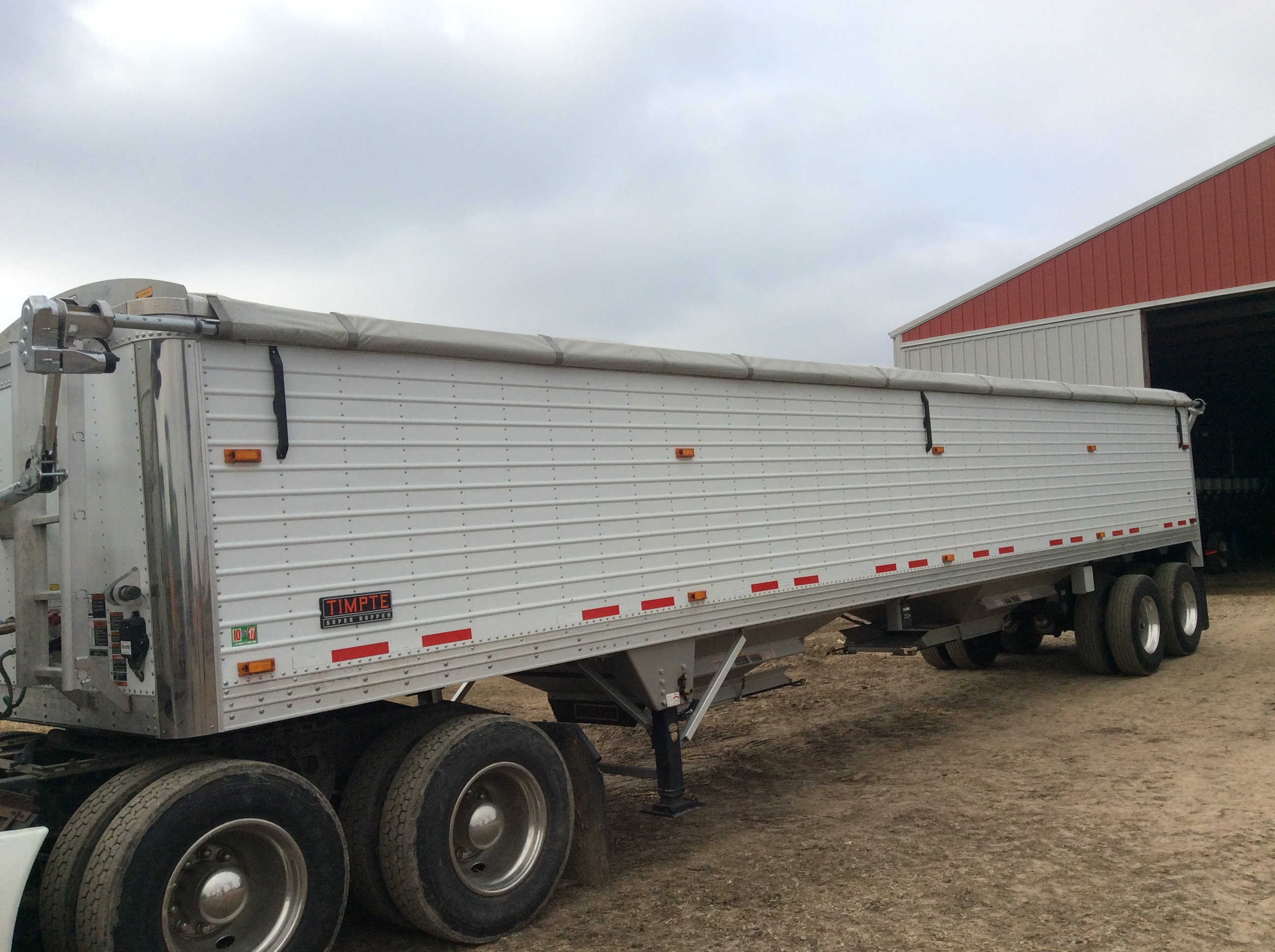 2014 40Ft. Timpte Super Hopper Bottom, Ag Hoppers W/Air Load Gauge, Thunder Electric Roll Tarp W