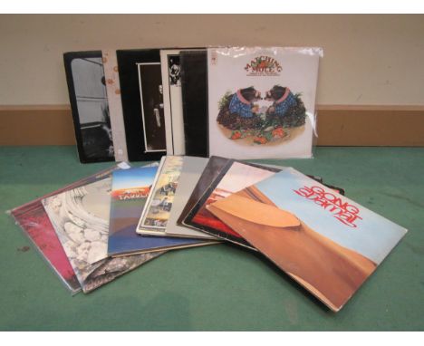 A collection of Prog Rock LP's to include Matching Mole 'Matching Mole' (CBS 64850, reissue), Family 'Family Entertainment' (