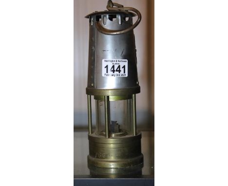 Eccles Protector Type E1A miners lamp. P&amp;P Group 2 (£18+VAT for the first lot and £3+VAT for subsequent lots) 