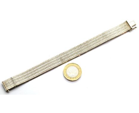 Woven silver bracelet. P&amp;P Group 1 (£14+VAT for the first lot and £1+VAT for subsequent lots) 