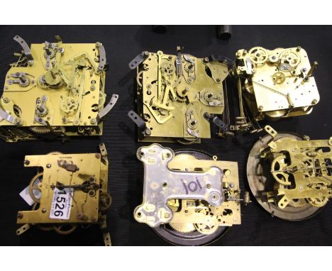 Six mixed brass clock movements. P&amp;P Group 3 (£25+VAT for the first lot and £5+VAT for subsequent lots) 