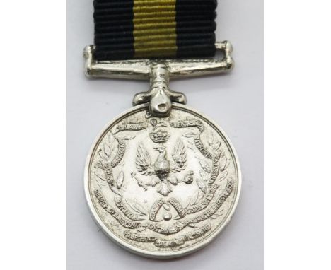 Miniature dinner suit medal with ribbon, D: 18 mm. P&P Group 1 (£14+VAT for the first lot and £1+VAT for subsequent lots)Cond