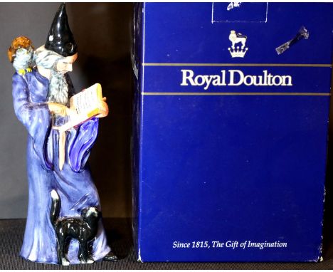 Royal Doulton The Wizard HN 2877, H: 25 cm. P&P Group 2 (£18+VAT for the first lot and £3+VAT for subsequent lots)Condition R
