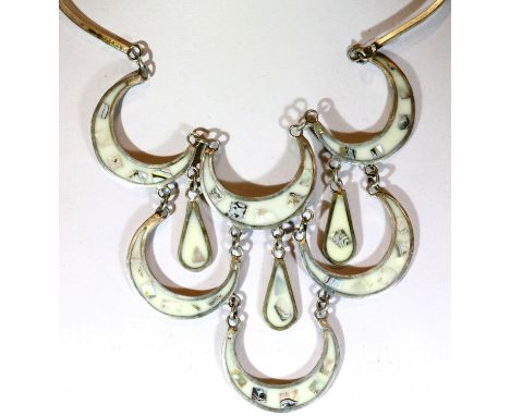 Vintage Mexican Alpaca silver necklace. P&amp;P Group 1 (£14+VAT for the first lot and £1+VAT for subsequent lots) 