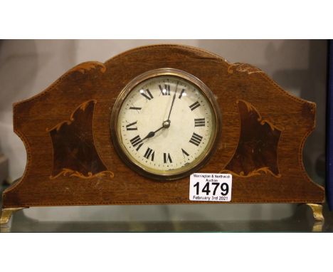 Edwardian inlaid mahogany mantel clock, the movement set into a shaped form surround, H: 16 cm, not working at time of lottin