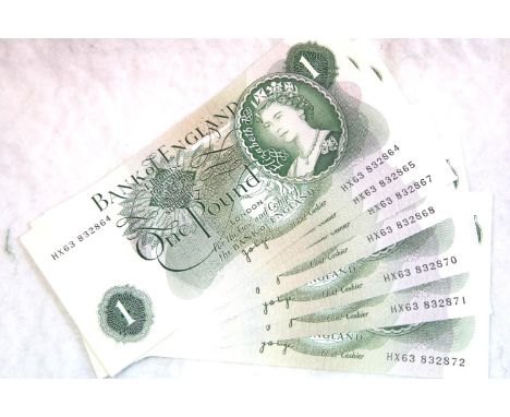 Ten Page sequential £1 notes. P&amp;P Group 1 (£14+VAT for the first lot and £1+VAT for subsequent lots) 