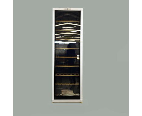 BOSCH WINE COOLER. 185cm H x 60cm x 60cm.