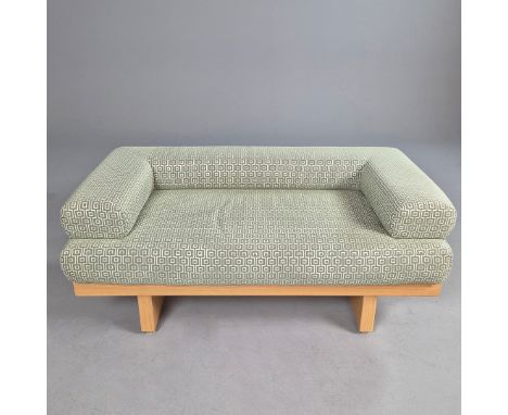 BED BENCH IN GREEN GEOMETRIC UPHOLSTERY. On wooden base84cm H x 126cm W x 70cm D.