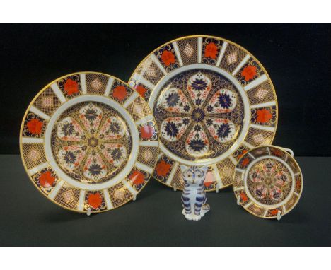 Royal Crown Derby - 1128 Imari dinner plate, side plate and trinket dish, cat paperweight, part seconds (4) 