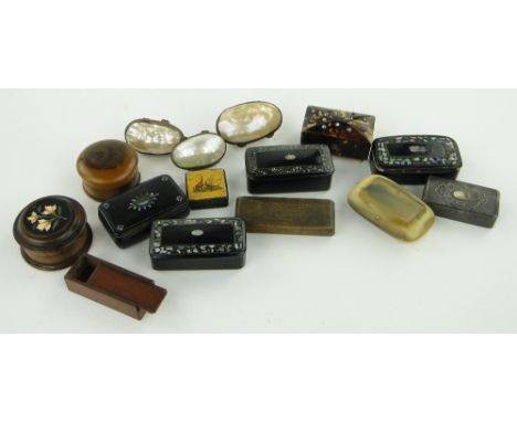 Mother of pearl inlaid snuff boxes,
3 shell snuff boxes, etc., (15).