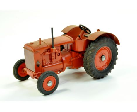 Marbil Models 1/16 Allis Chalmers AC Vintage Tractor on Rubber Tyres. Generally excellent however would benefit from a clean.